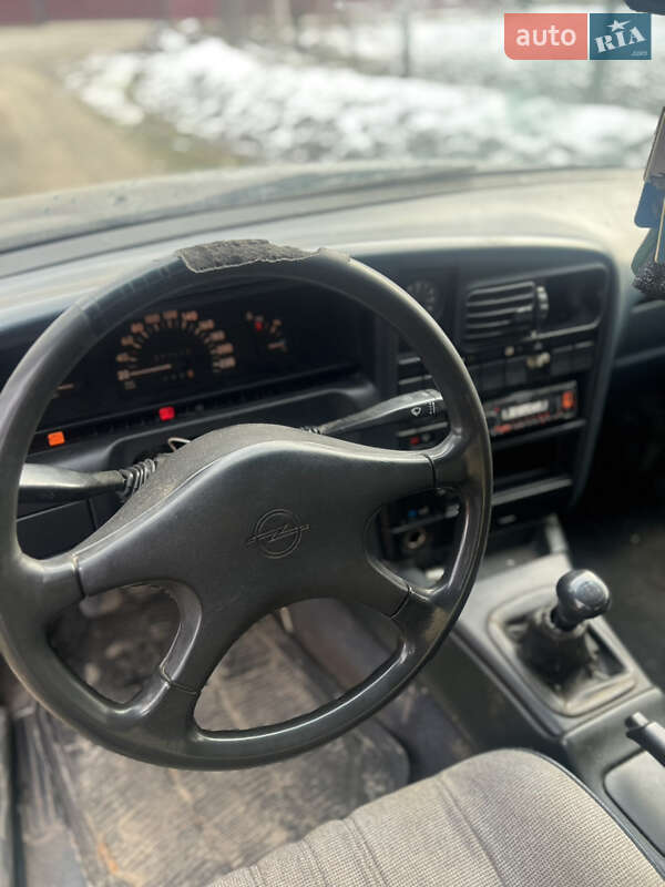 Седан Opel Omega 1990 в Вашковцах фото 13 Седан Opel Omega 1990 в Вашковцах