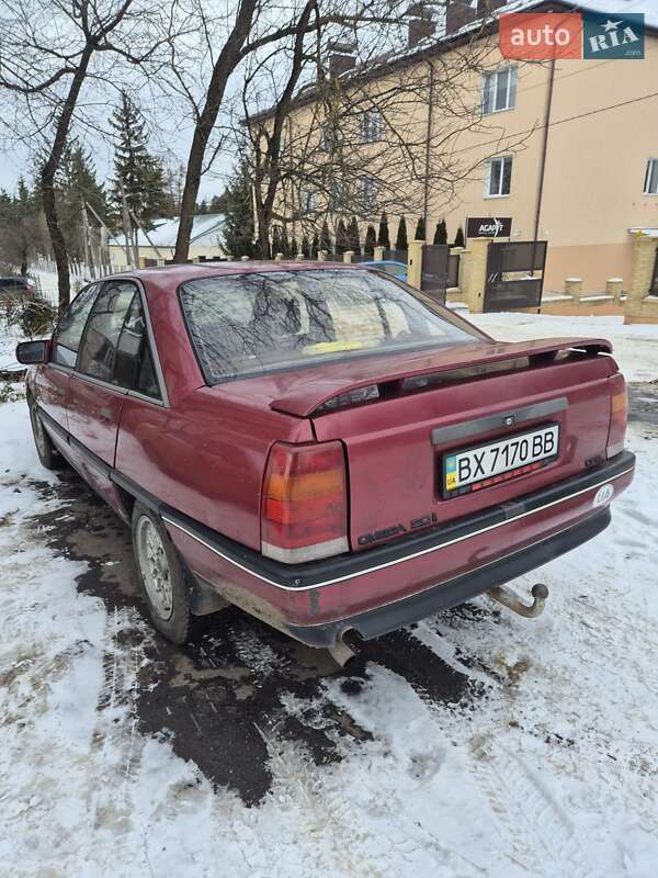 Седан Opel Omega 1987 в Красилове