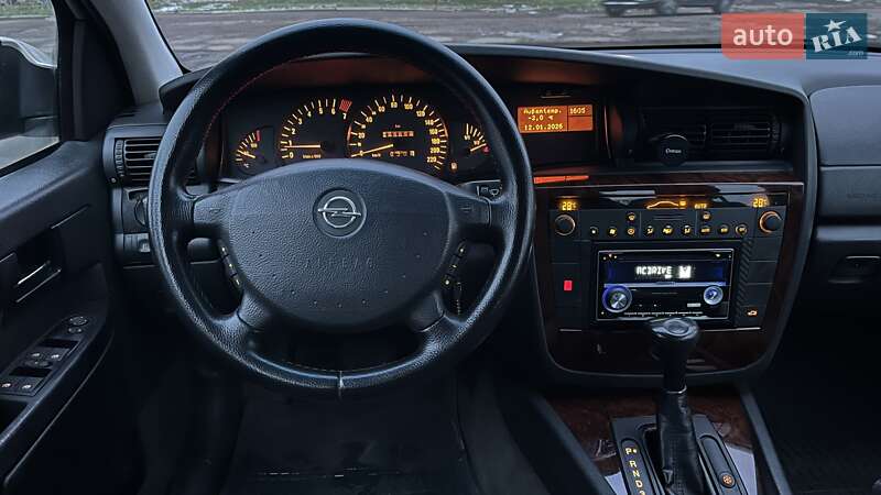 Седан Opel Omega 2001 в Николаеве