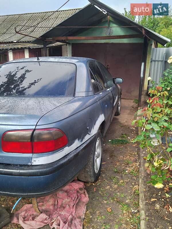 Седан Opel Omega 1998 в Богуславе