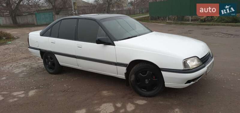 Седан Opel Omega 1988 в Кропивницком