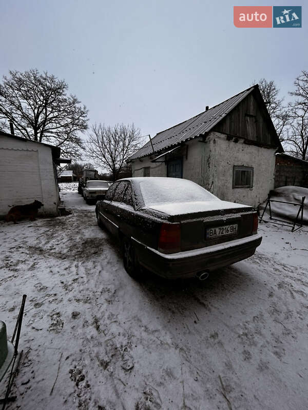 Седан Opel Omega 1988 в Новоукраїнці фото 3 Седан Opel Omega 1988 в Новоукраїнці