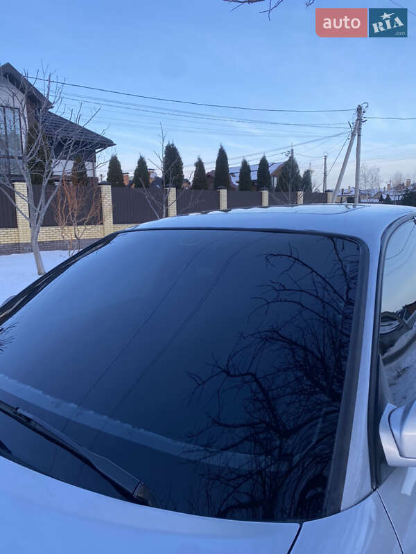 Седан Opel Omega 2000 в Полтаве