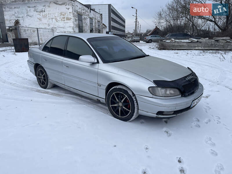 Opel Omega 2000