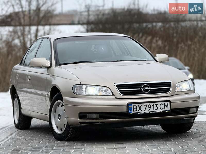 Opel Omega 2000