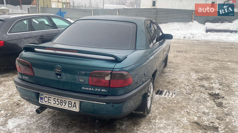 Седан Opel Omega 1995 в Черновцах