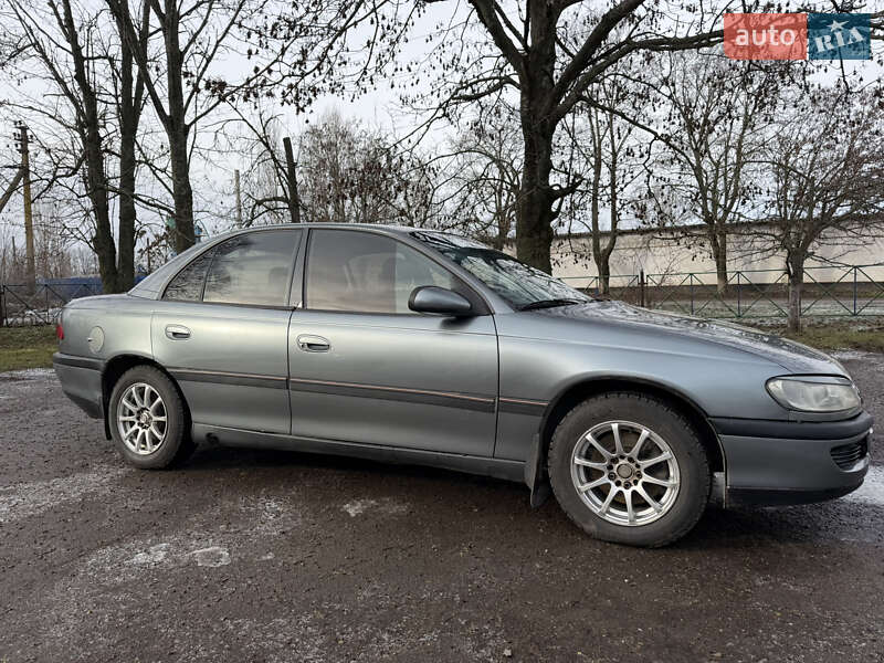 Седан Opel Omega 1995 в Апостолово