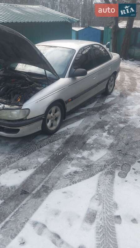 Седан Opel Omega 1996 в Одессе