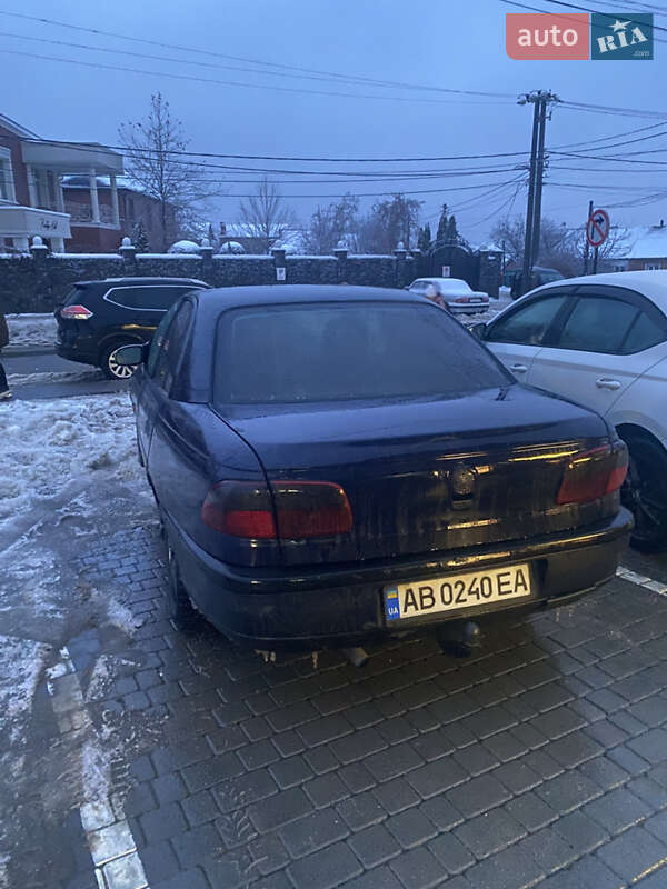 Седан Opel Omega 1996 в Виннице
