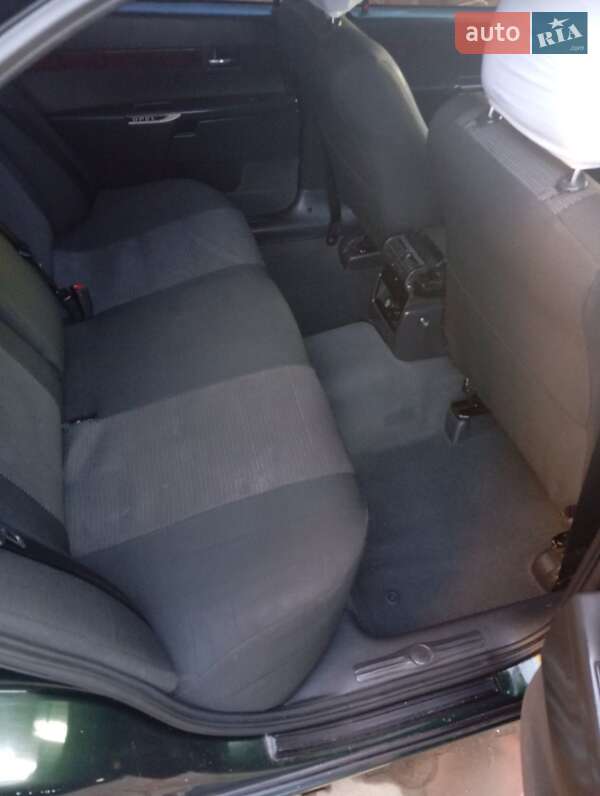 Седан Opel Omega 2003 в Дубно