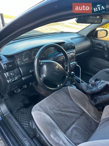 Седан Opel Omega 1997 в Золочеве