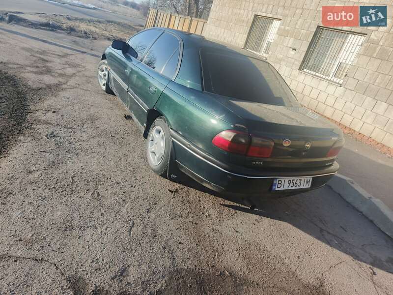 Седан Opel Omega 1996 в Миргороде