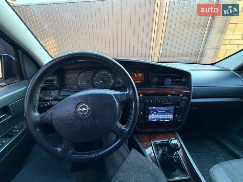 Седан Opel Omega 2003 в Києві