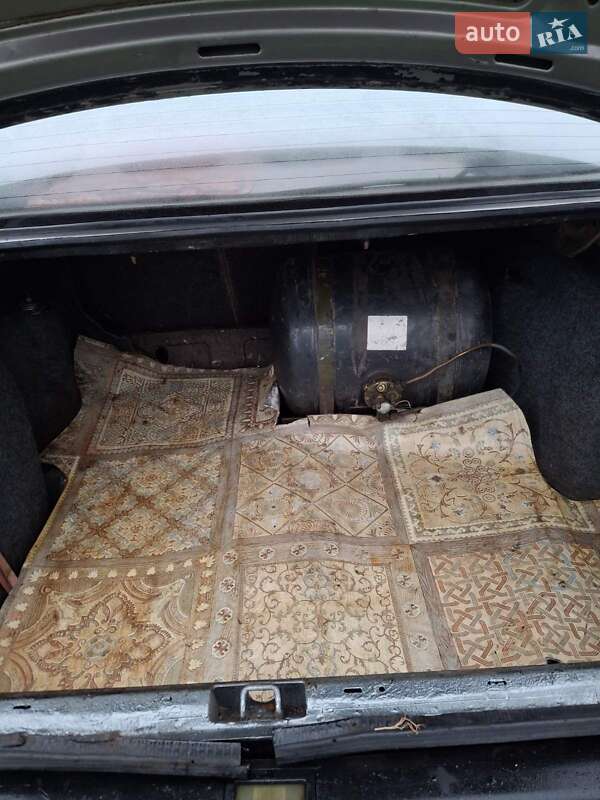 Універсал Opel Omega 1987 в Кам'янському