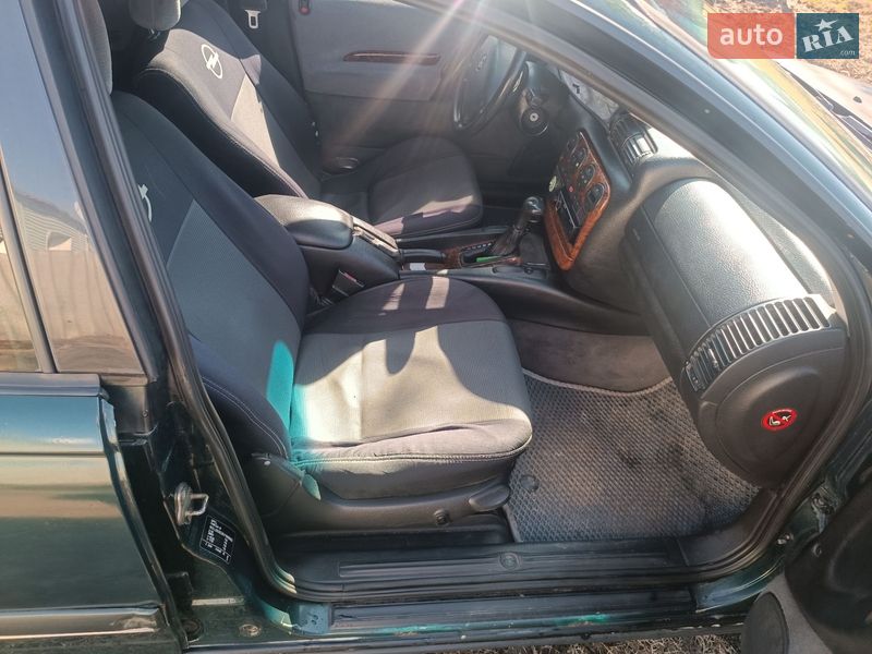 Седан Opel Omega 1997 в Охтирці