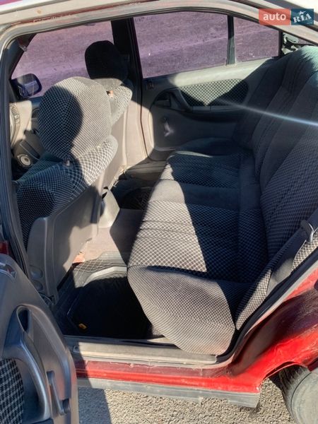 Седан Opel Omega 1993 в Песковке