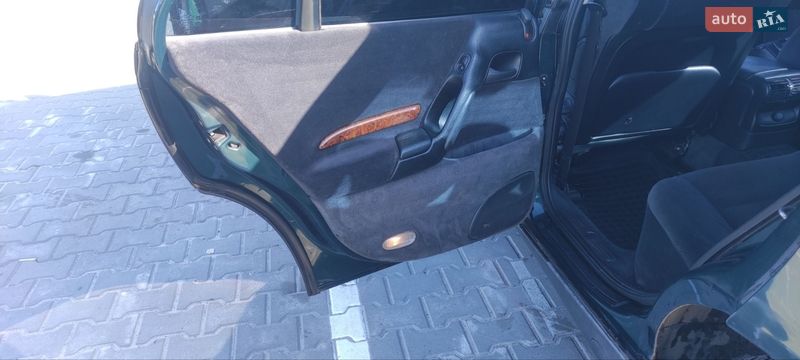 Седан Opel Omega 1999 в Киеве