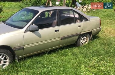 Седан Opel Omega 1988 в Кременце