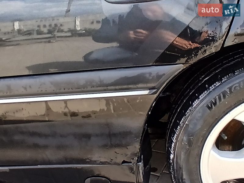 Седан Opel Omega 1998 в Олевську