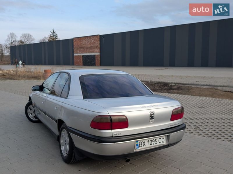 Седан Opel Omega 1996 в Хмельницком