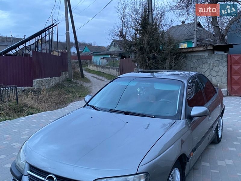 Седан Opel Omega 1995 в Могилев-Подольске фото 2 Седан Opel Omega 1995 в Могилев-Подольске