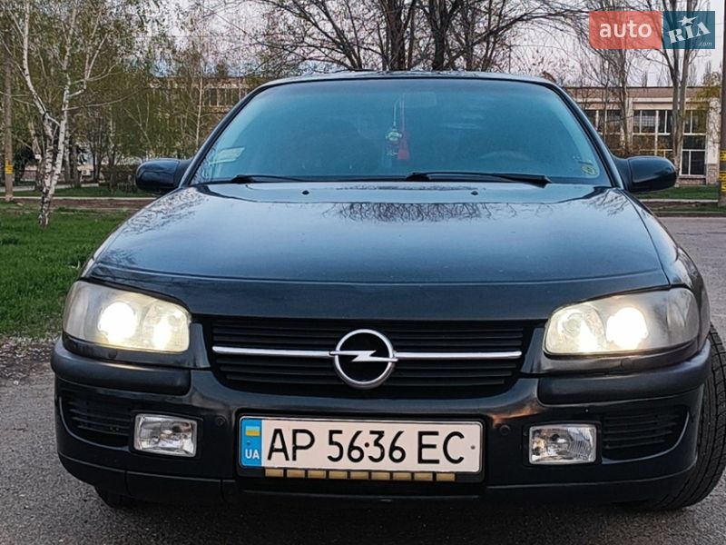 Седан Opel Omega 1999 в Запоріжжі