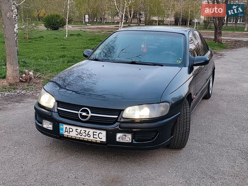Седан Opel Omega 1999 в Запоріжжі