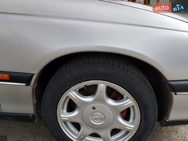 Седан Opel Omega 1997 в Корсуне-Шевченковском