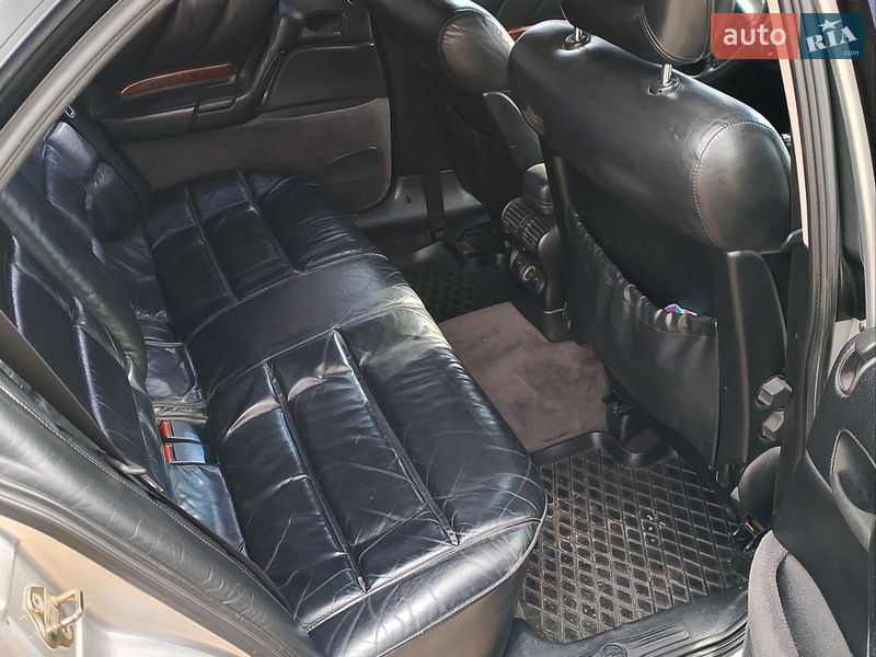 Седан Opel Omega 1997 в Корсуне-Шевченковском