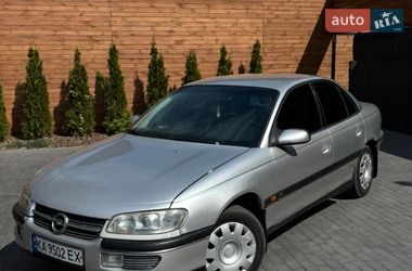 Седан Opel Omega 1996 в Киеве