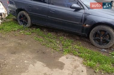 Седан Opel Omega 1995 в Чернівцях