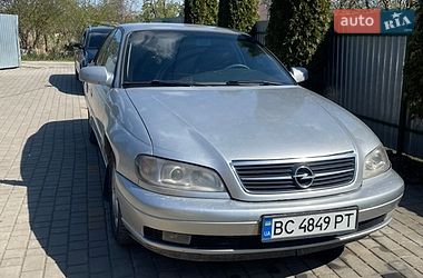 Седан Opel Omega 2001 в Новояворовске