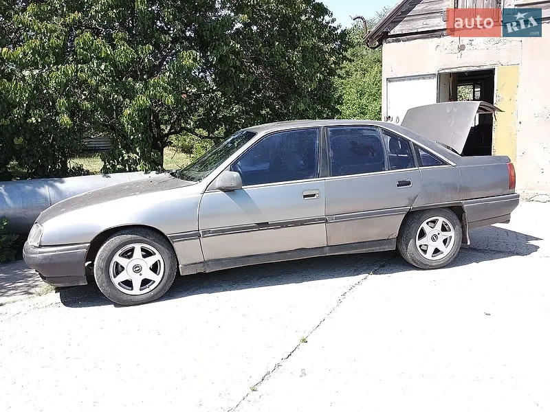 Opel Omega 1989 VIN W0L000017K1010783 фото оголошення 5 з 49