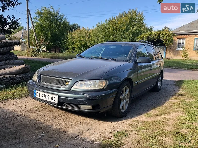 Opel Omega 2002