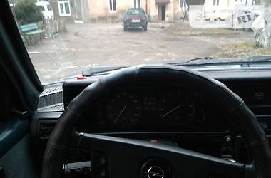Седан Opel Rekord 1985 в Львове