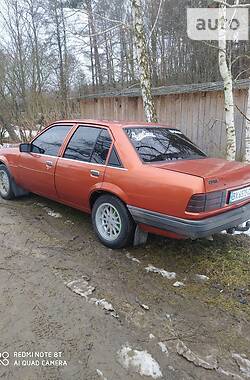 Седан Opel Rekord 1985 в Летичеве