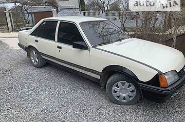 Седан Opel Rekord 1985 в Тернополе