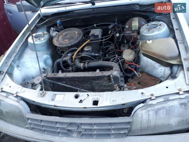 Універсал Opel Rekord 1983 в Вінниці