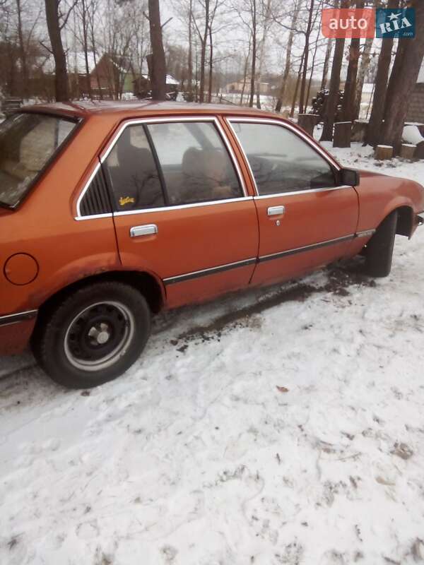 Седан Opel Rekord 1977 в Житомирі