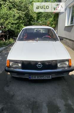 Седан Opel Rekord 1981 в Кам'янець-Подільському