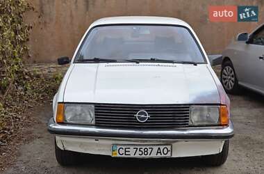 Седан Opel Rekord 1978 в Чернівцях