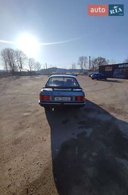 Седан Opel Rekord 1986 в Нововолынске