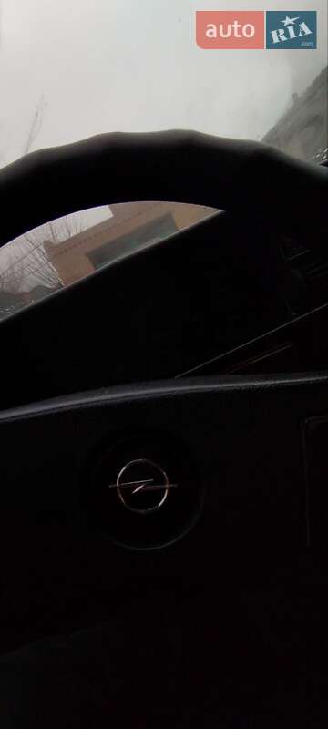 Седан Opel Rekord 1980 в Измаиле