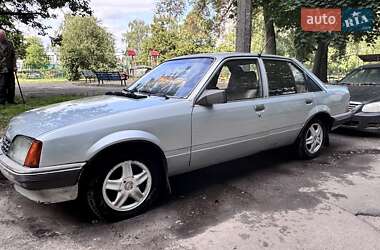 Седан Opel Rekord 1985 в Харкові