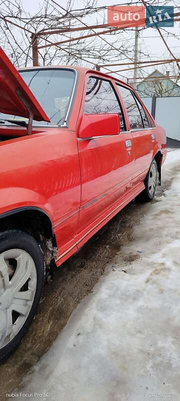 Седан Opel Rekord 1982 в Вознесенске