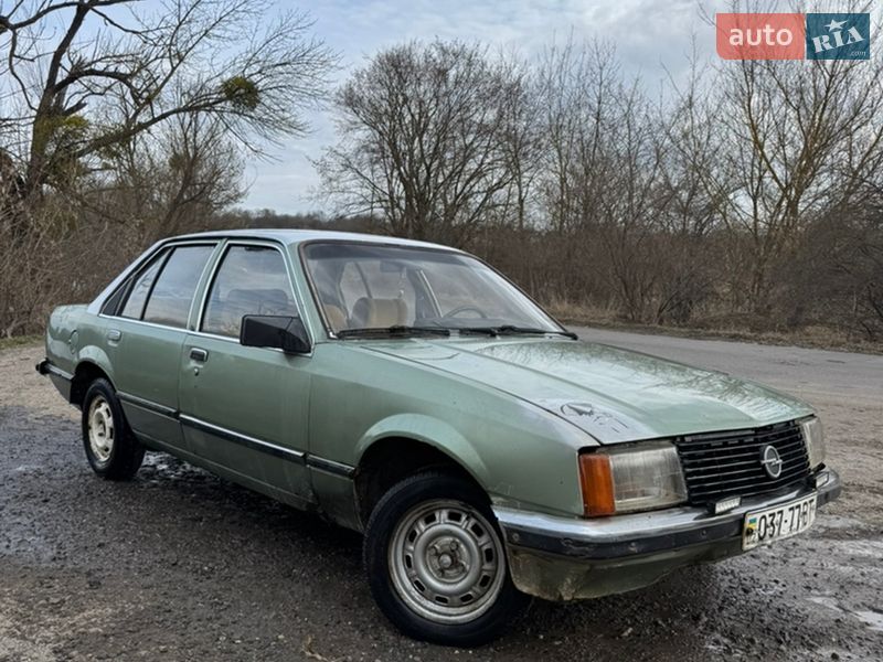 Opel Rekord 1982