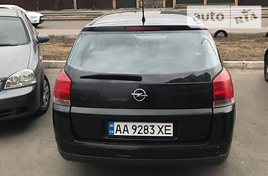 Хэтчбек Opel Signum 2003 в Киеве