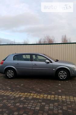 Хэтчбек Opel Signum 2003 в 