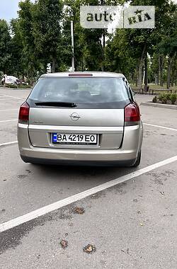 Хетчбек Opel Signum 2003 в Кропивницькому