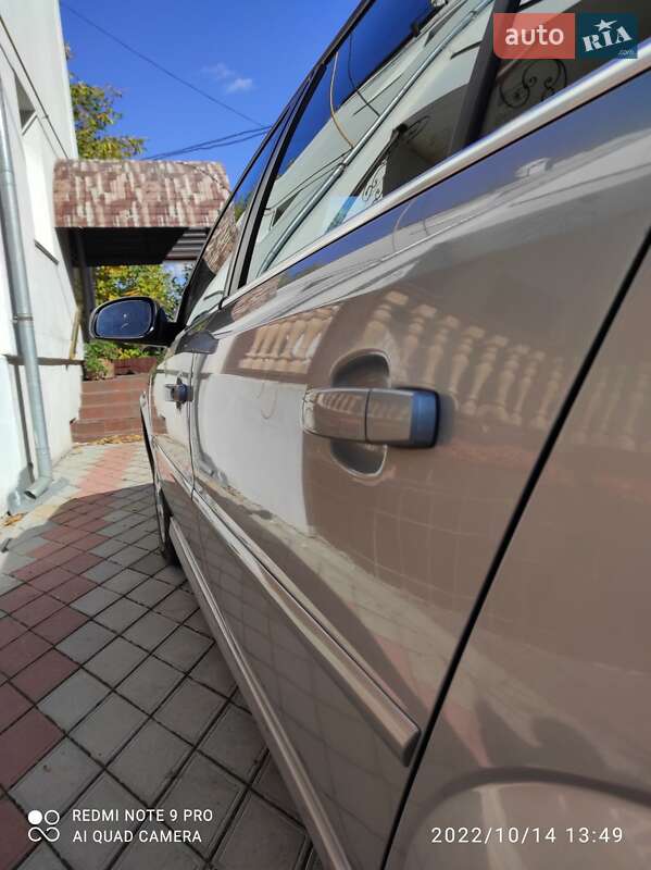 Хэтчбек Opel Signum 2006 в Казатине